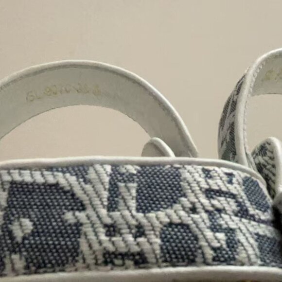 Dior Dioact Sandals Women’s Size 8 EU 38 Oblique Gray Gold Logo New w/ Box - Picture 6 of 6